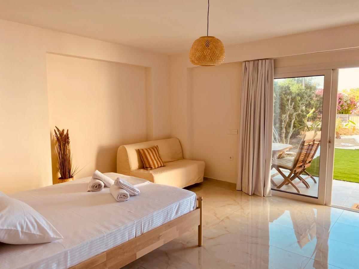 Nikludin Suites & Studios Laganas Luaran gambar