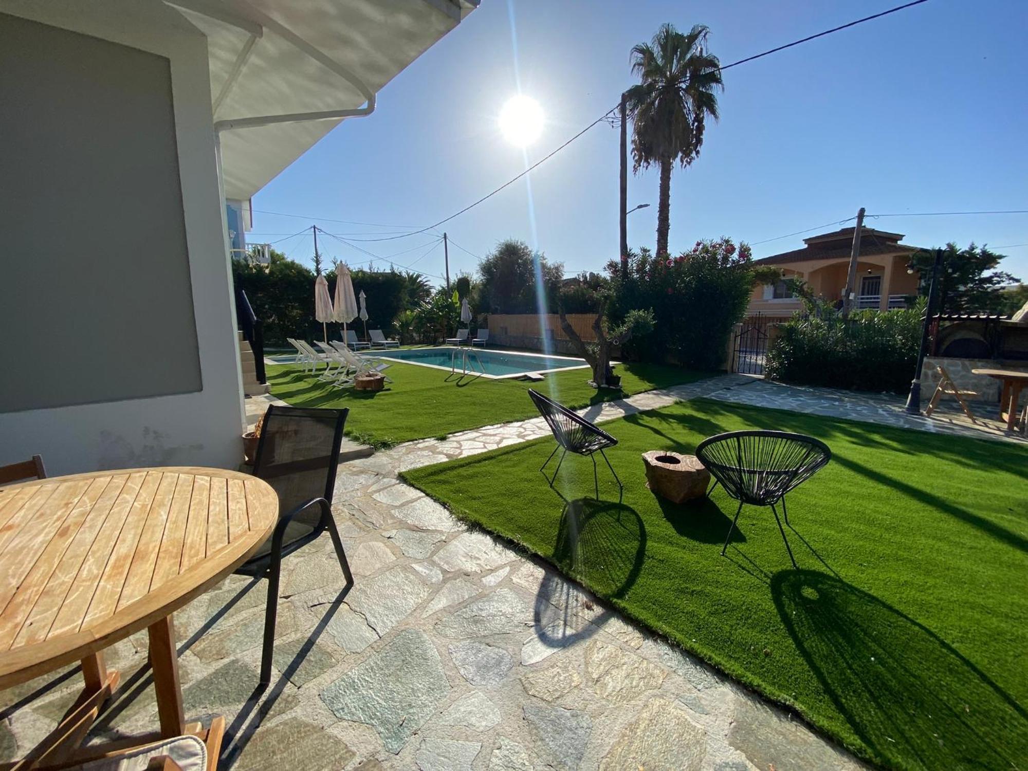 Nikludin Suites & Studios Laganas Luaran gambar
