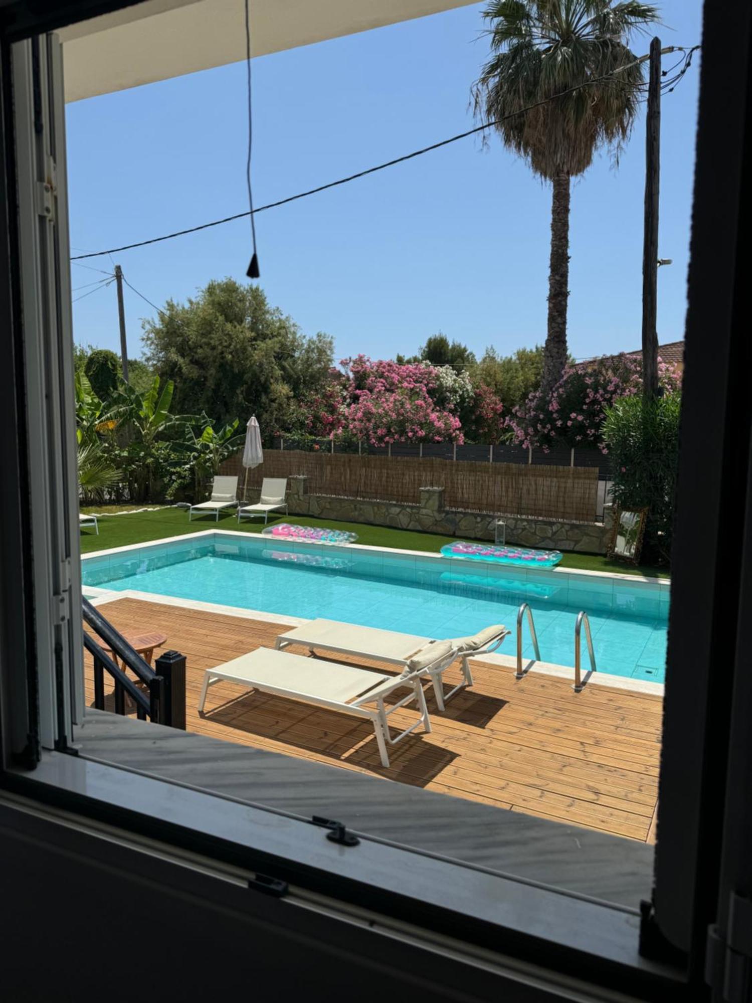 Nikludin Suites & Studios Laganas Luaran gambar
