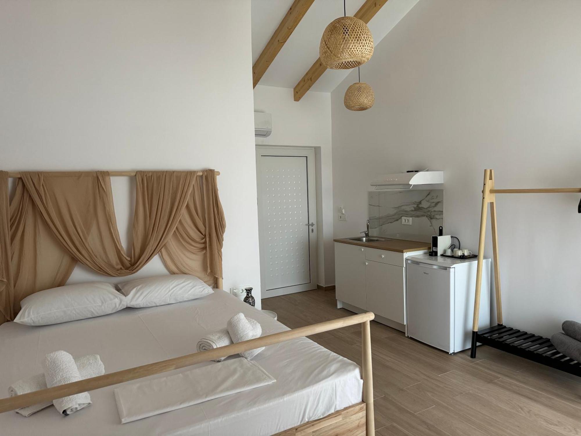 Nikludin Suites & Studios Laganas Luaran gambar
